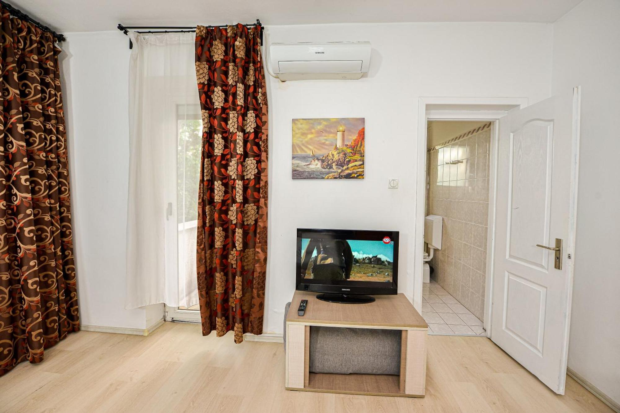 Ideal Center Bucureşti